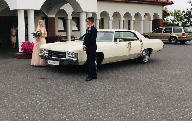 Klasyk Chevrolet Impala do ślubu Cadillac Lincoln
