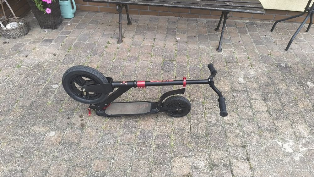 Hulajnoga Nils Extreme HC300 pompowane koła