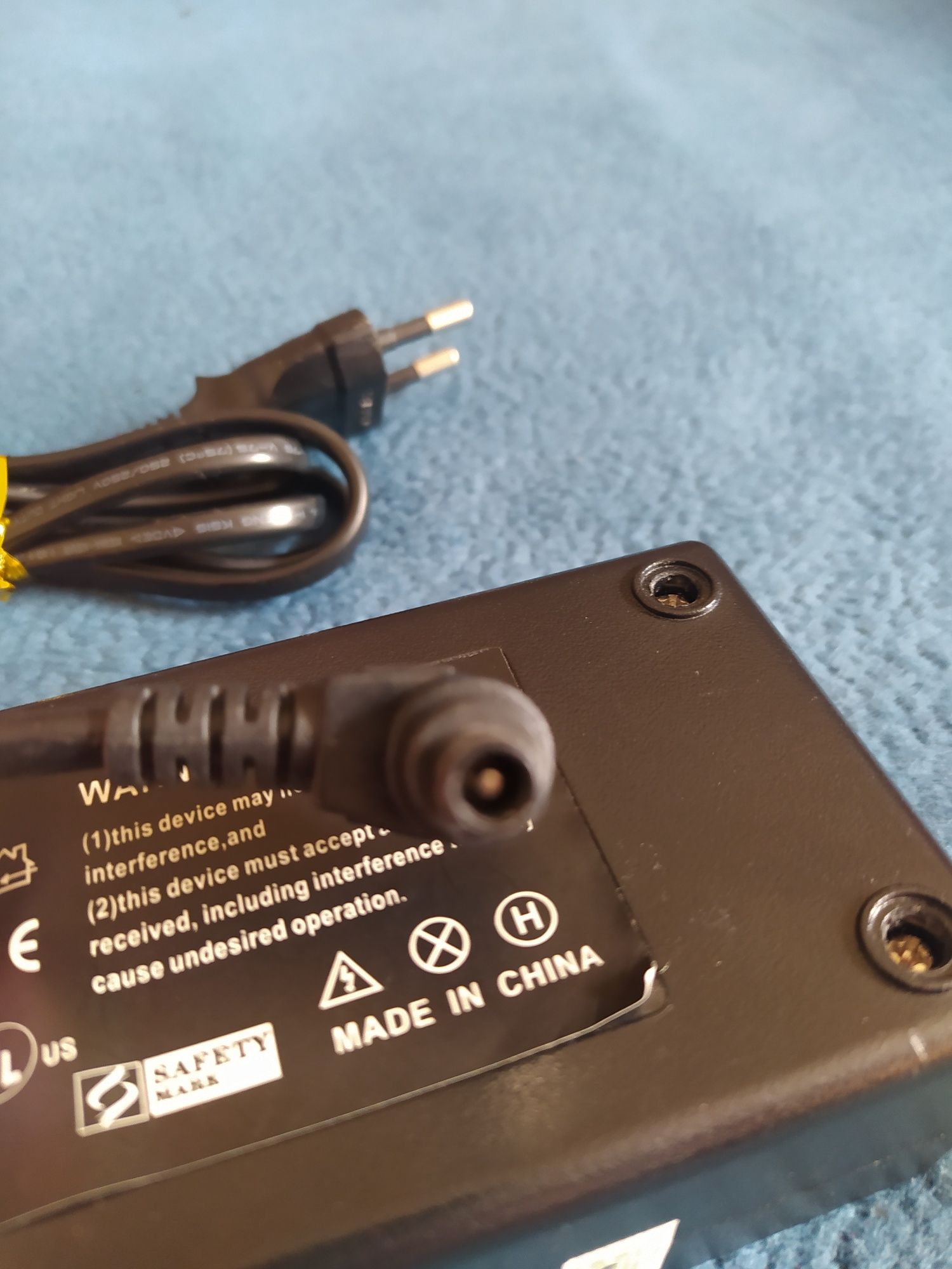 Блок питания Sony 19.5v 5.13a