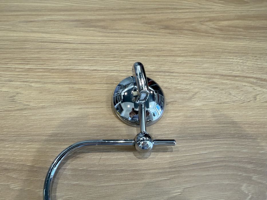 Uchwyt na papier toaletowy na przyssawke chrom