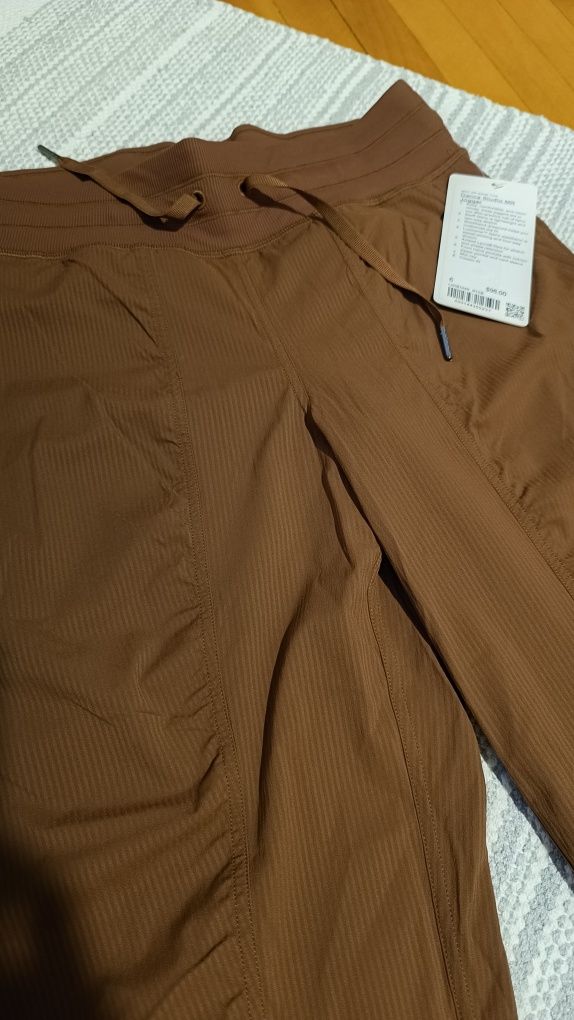 Spodnie treningowe damskie lululemon
