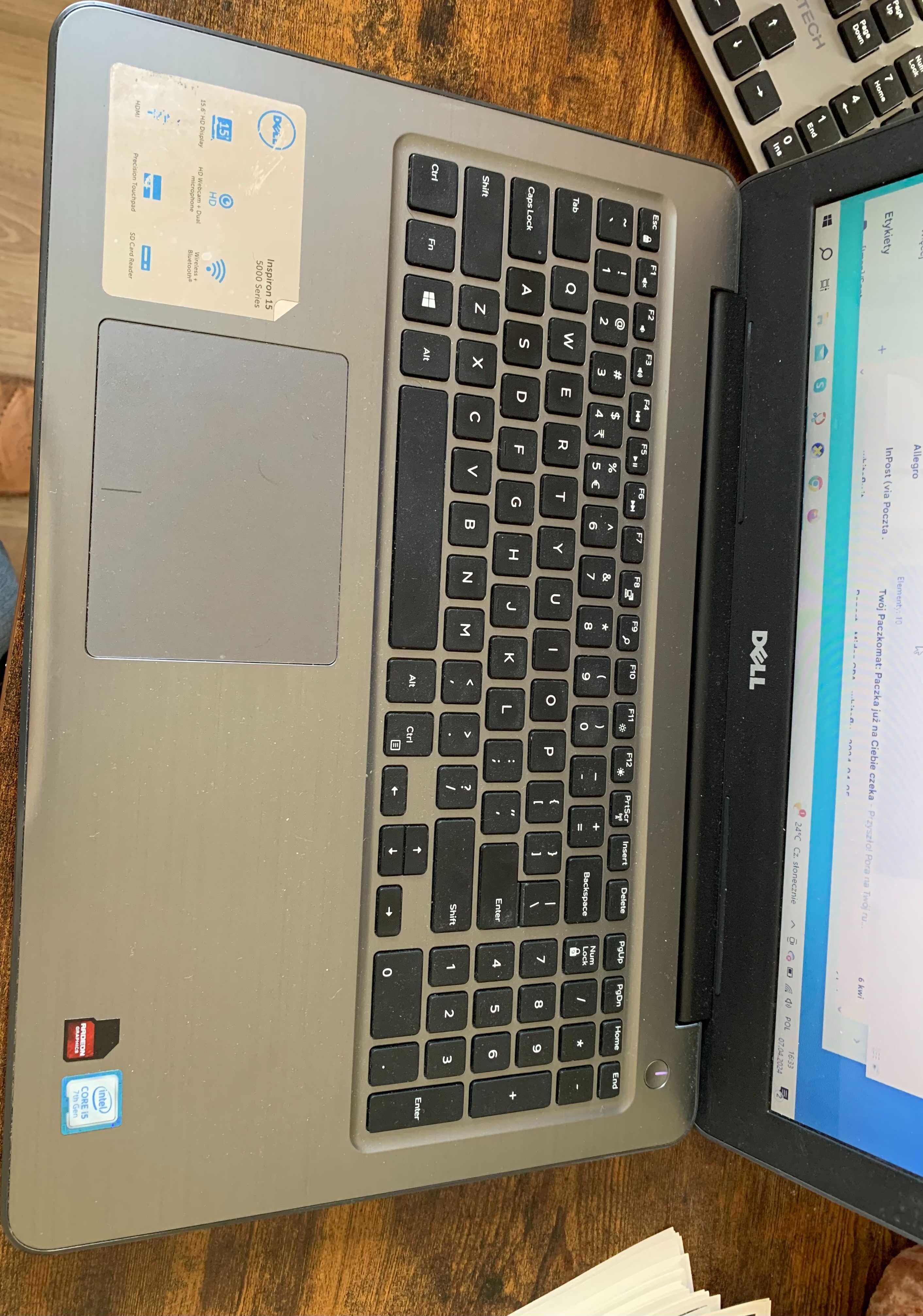 Dell Inspiron i5 5567 / 8GB / 1 TB + RADEON R7 M440