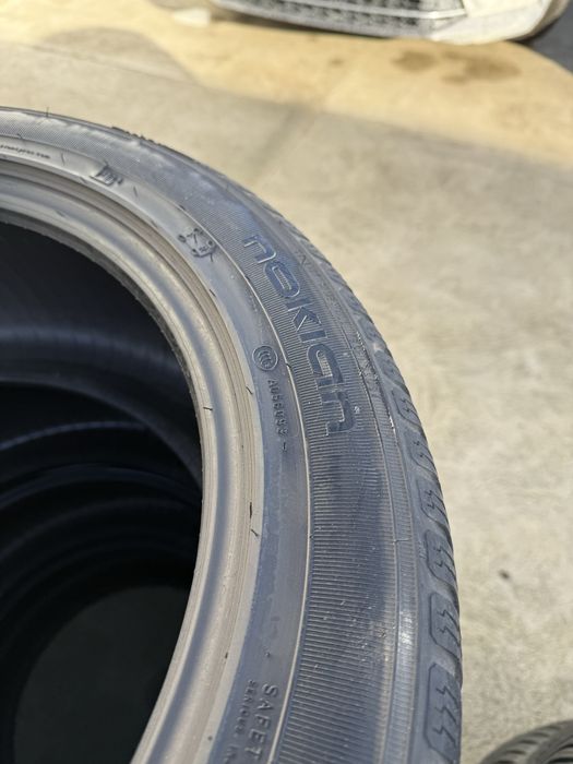 245/45/17 Nokian WR A3