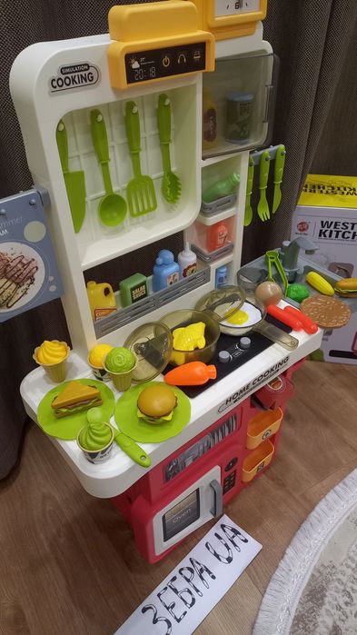Кухня 82см нові дитяча з водою,парою, світ,звук,65 придмета