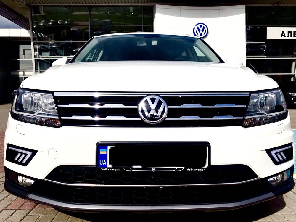 Бампер Volkswagen Tiguan Allspace  2017 2018 2019 2020 2021