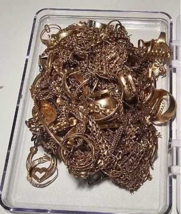 Скупка золота иювелирных изделий лом Купівля Ломбард 375/ 583/585/750/