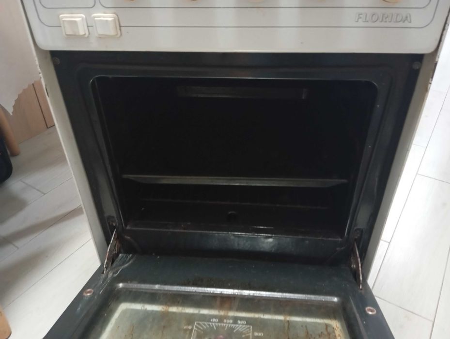 Продам плиту газову