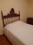 Cama casal antiga + 2 Mesas Cabeceira
