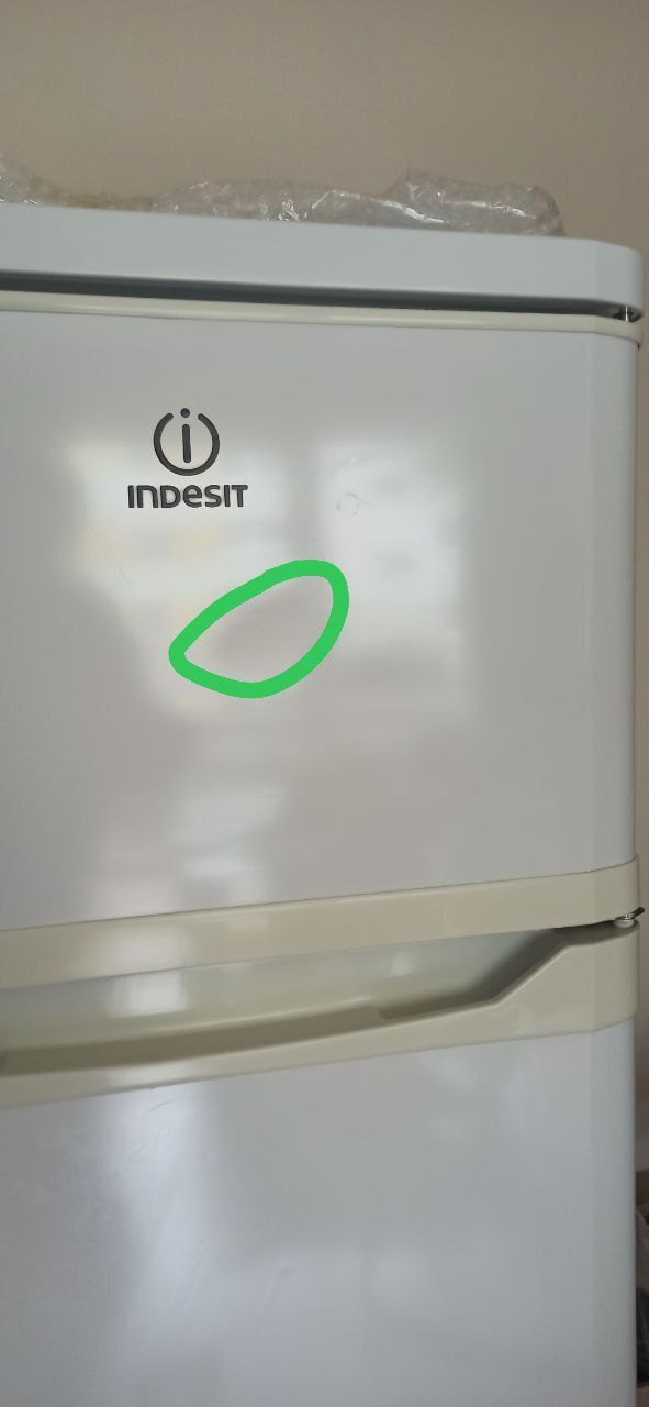Lodówka Indesit RAA29