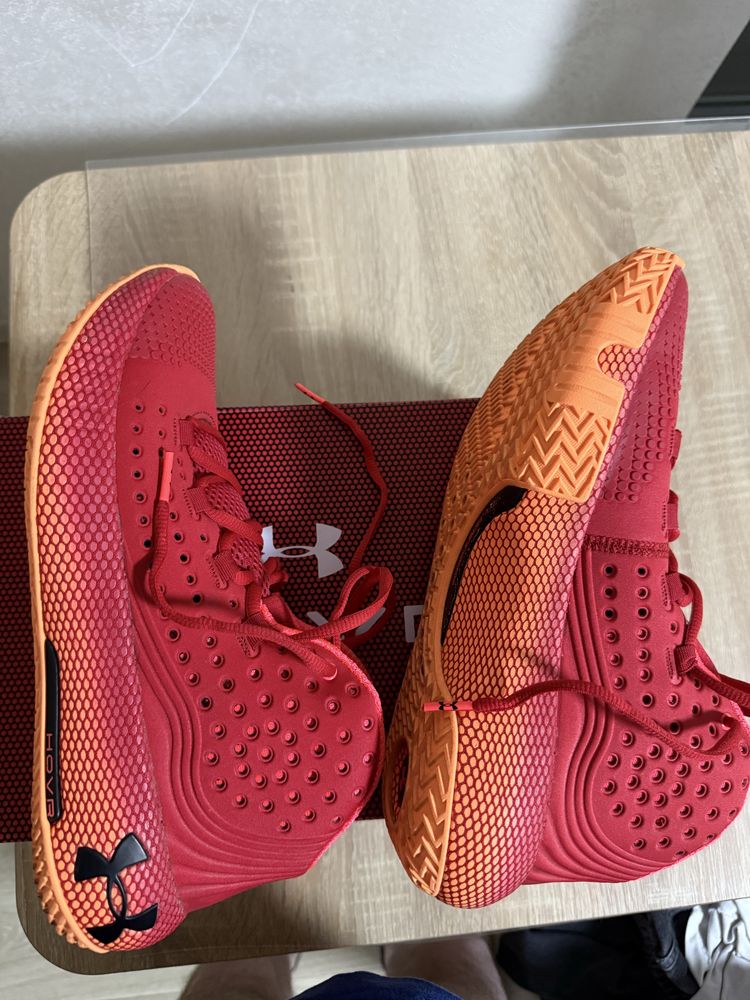 Баскетбольные крассовеи Under Armour