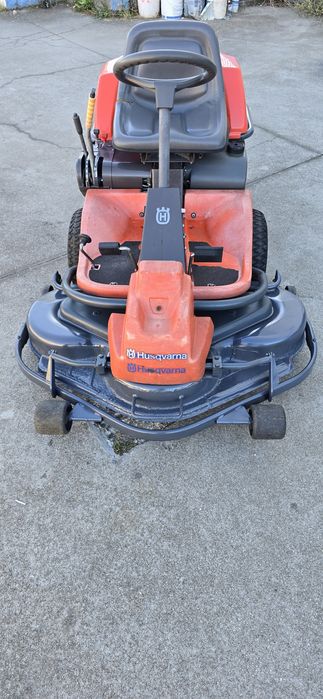 Trator Corta Relva RIDER HUSQVARNA 15-V2 Bicilindrico  15Hp