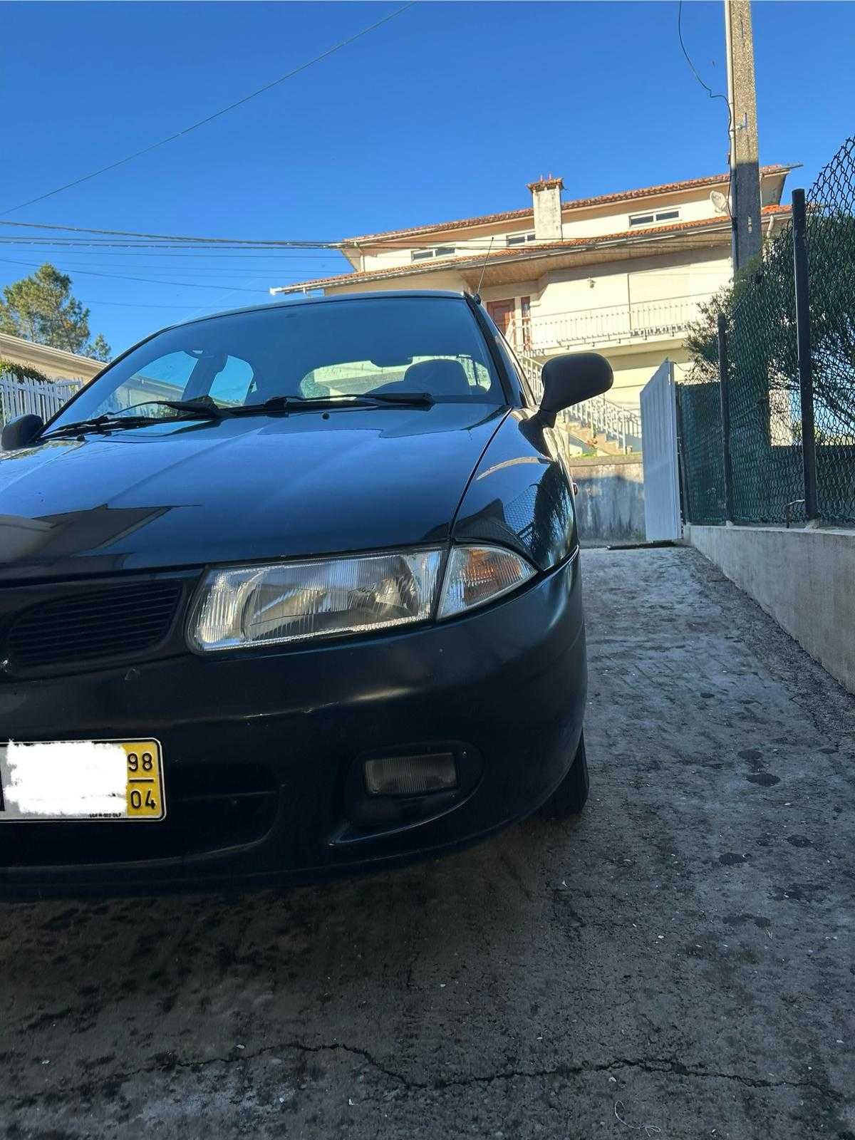 Mitsubishi carisma