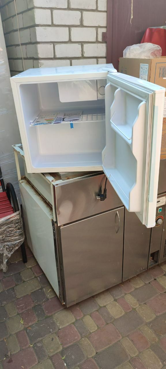 Мини холодильник - бар