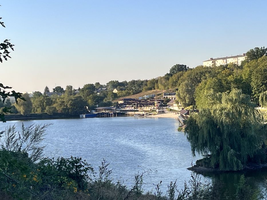 Эксклюзив! Продам дом с выходом к водоему пос. Олешки, Сан.Роща