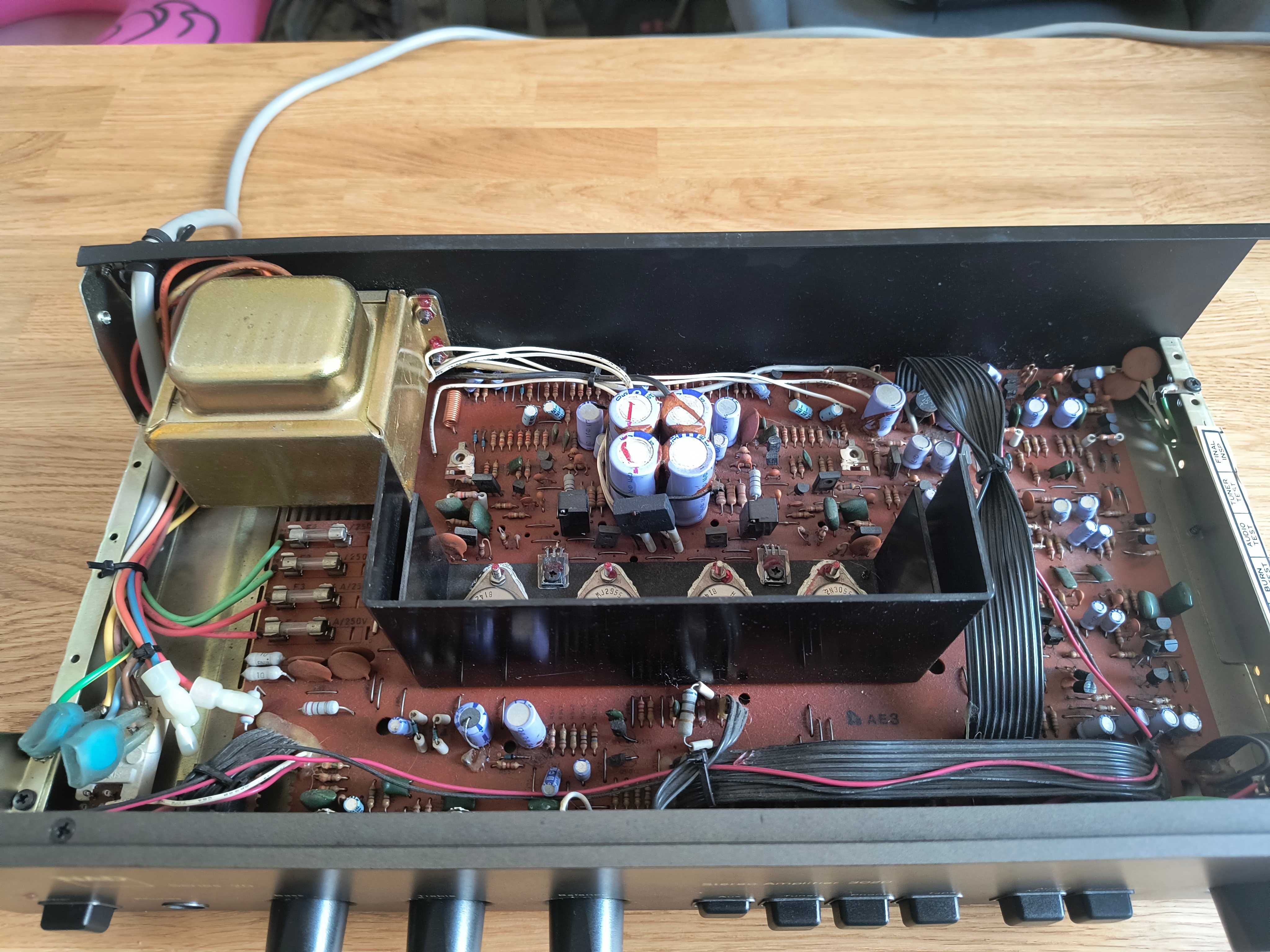 Wzmacniacz NAD 3020 Series 20