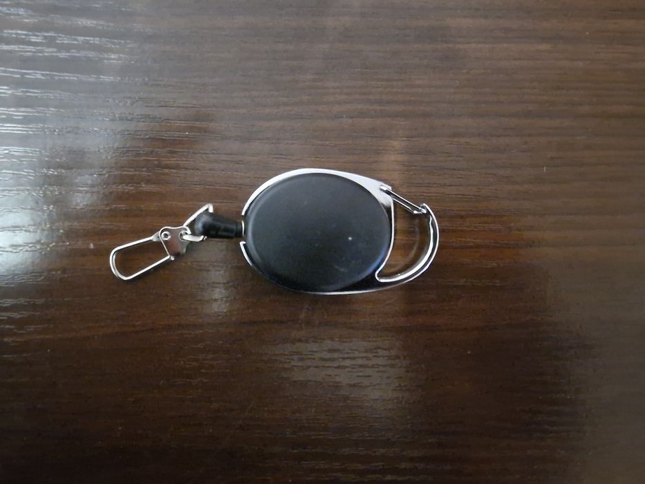 Ретрактор з ножицями