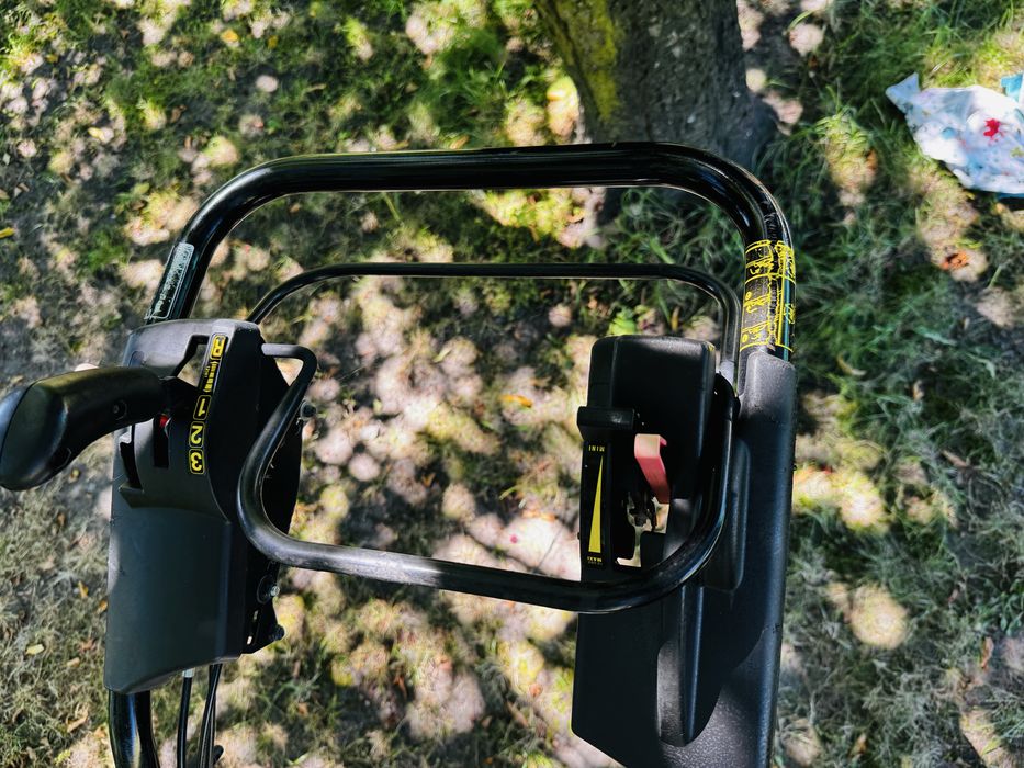 Karczownica kosiarka spalinowa do wysokiej trawy Etesia AD51 6KM/hydro