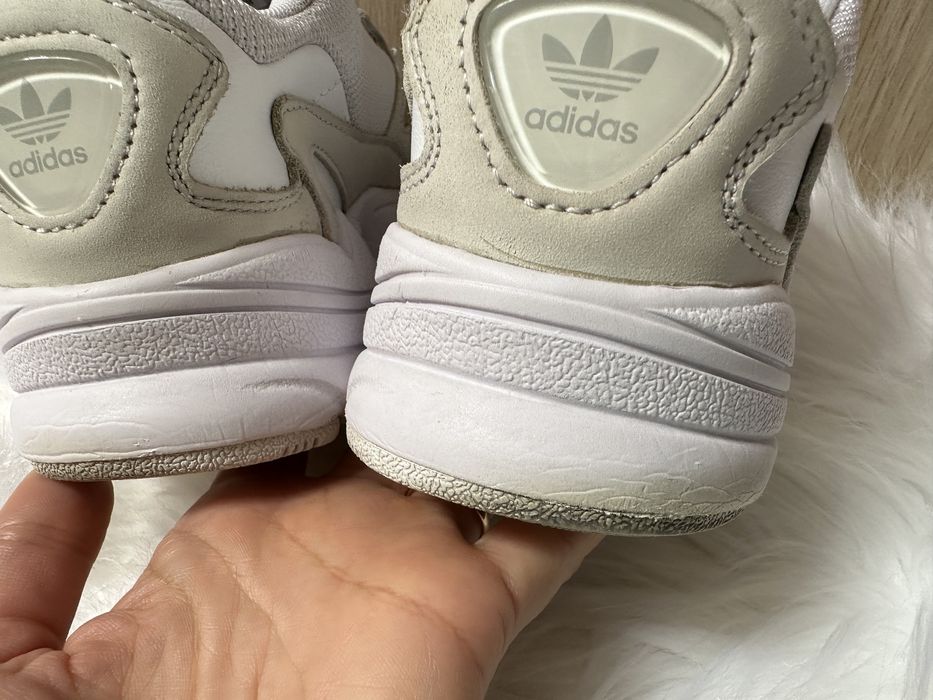 ADIDAS Falcon Brancas e Bege 36 2/3 (usadas)
