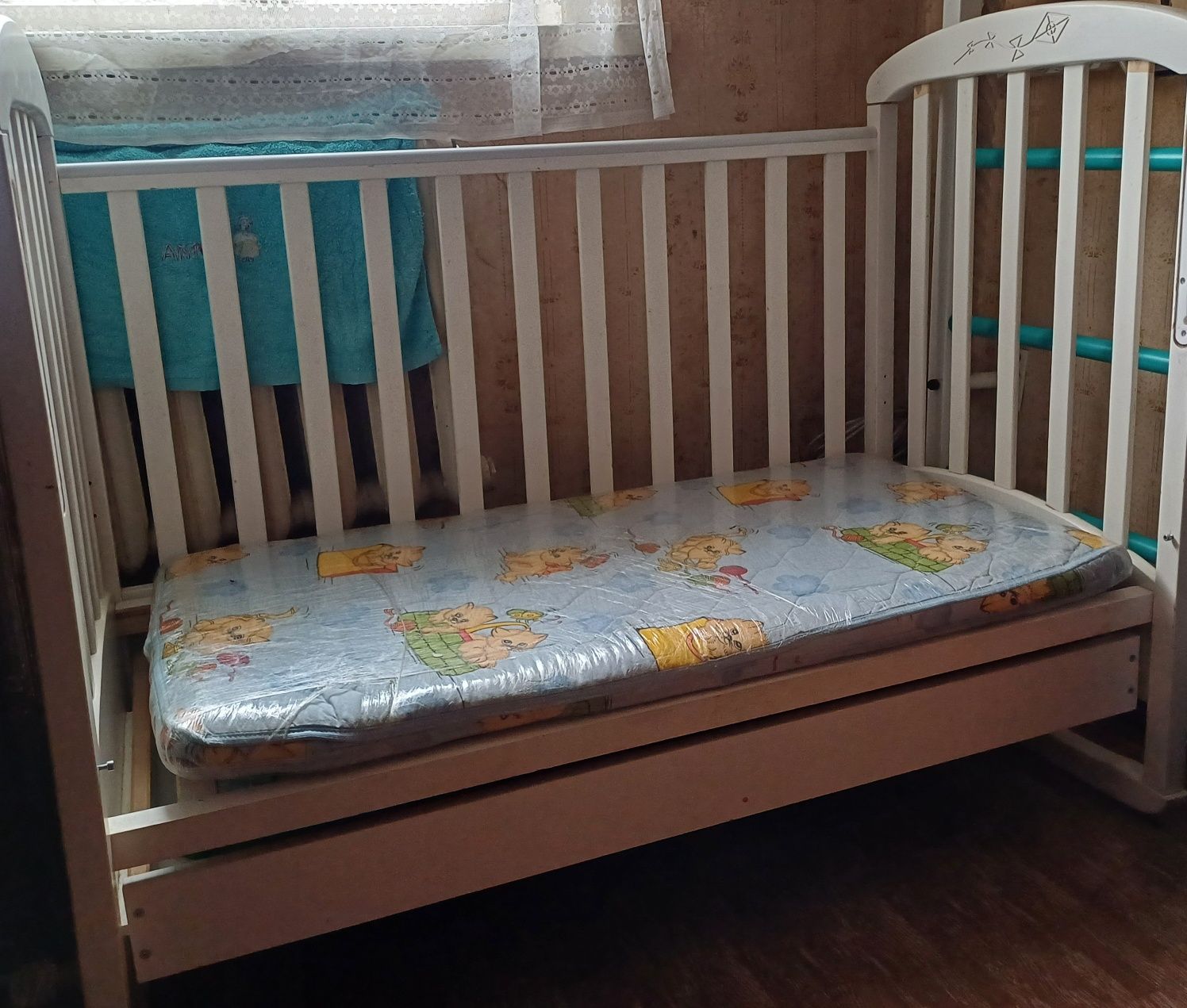 Дитяче ліжко з кокосовим матрацом , дитяча люлька