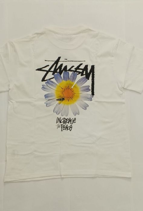 Футболка Stussy.