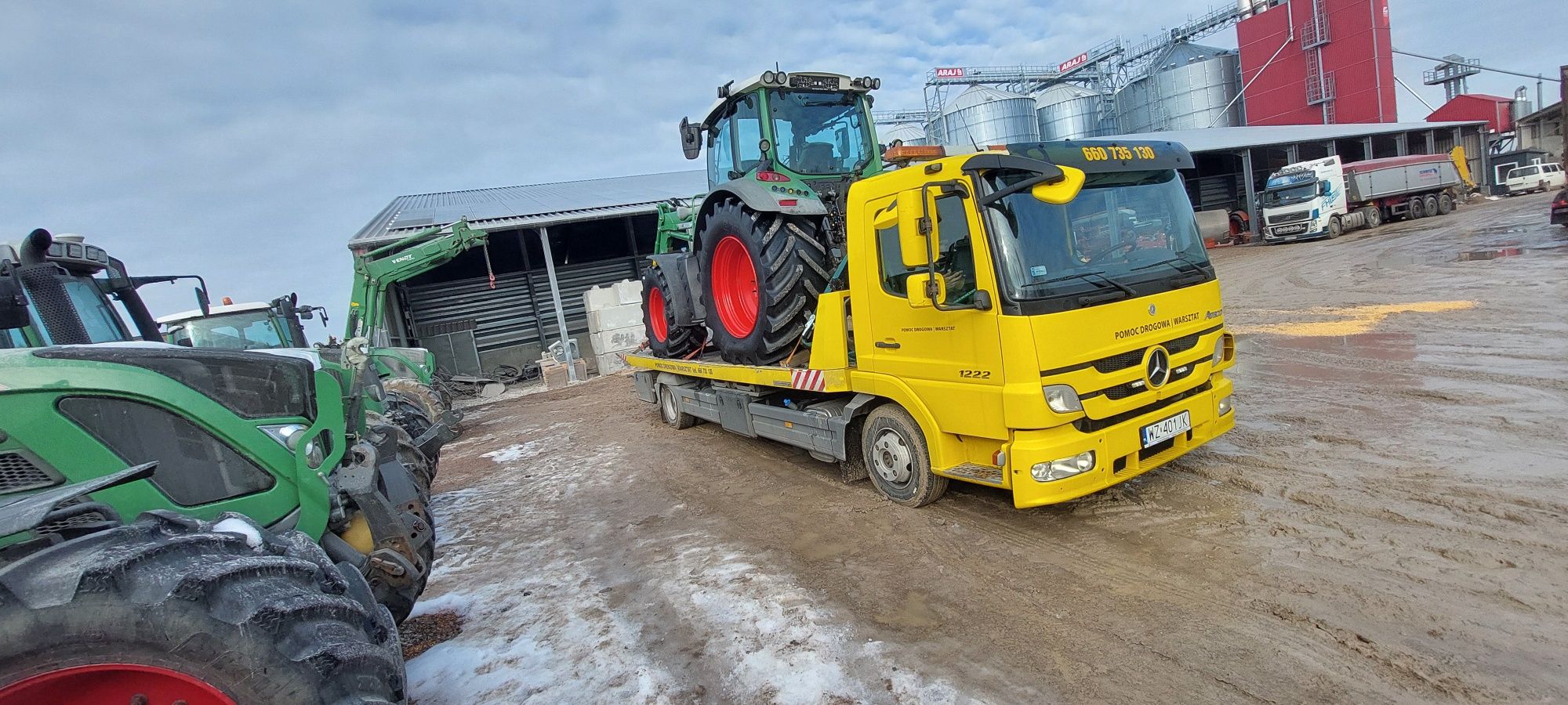 Pomoc drogowa 24h transport pojazdów.