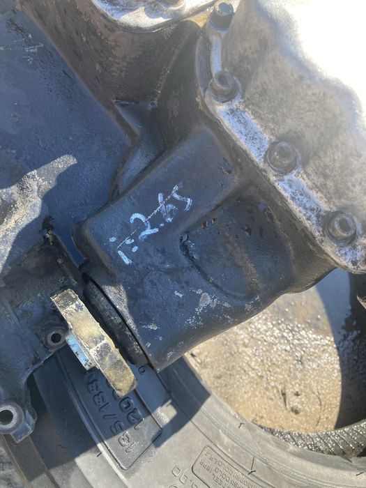 Мерседес W124 поддон масляний 4 MATIC 4X4 1243350406