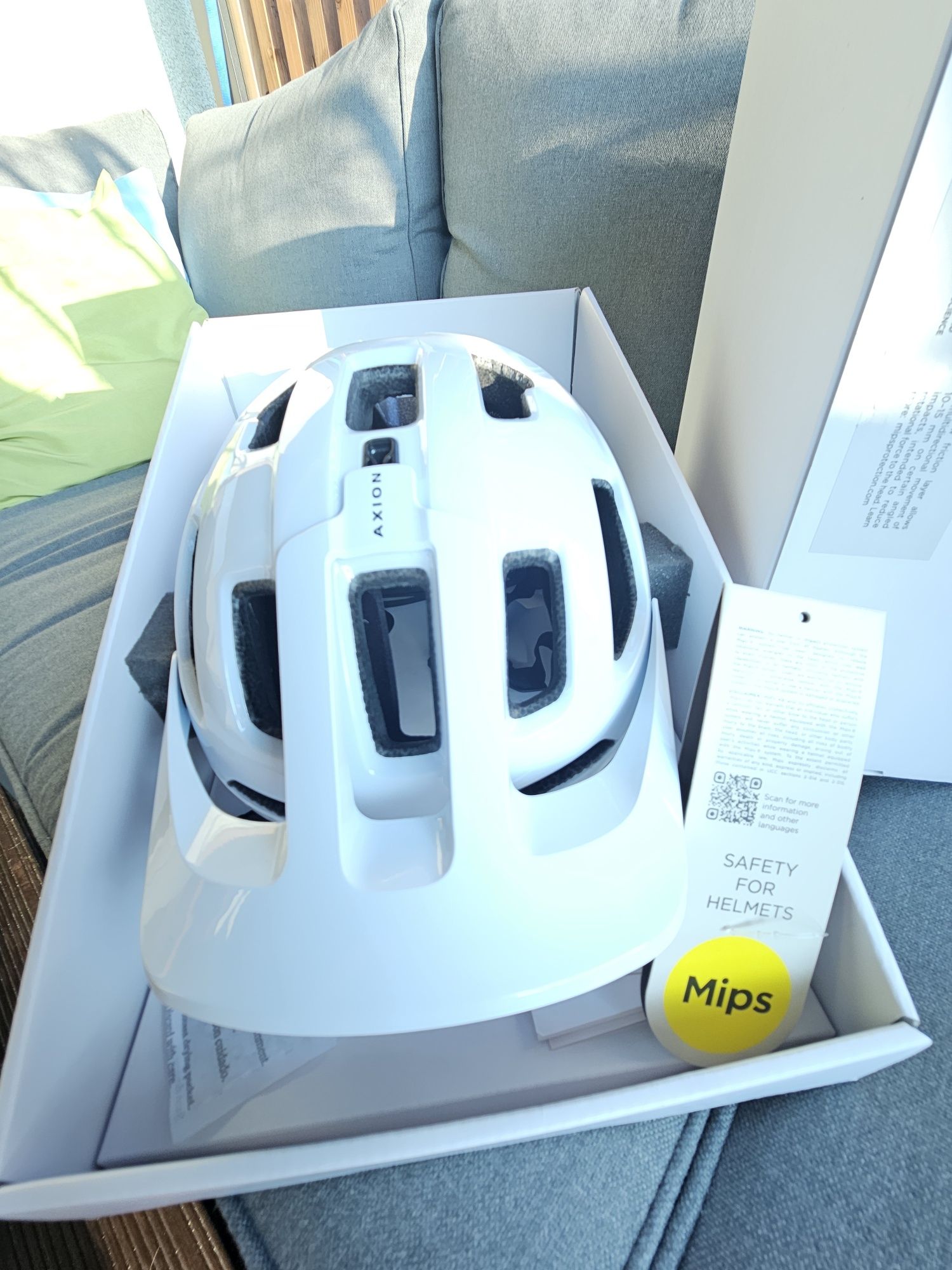 Kask POC Axion Race Mips roz. M
