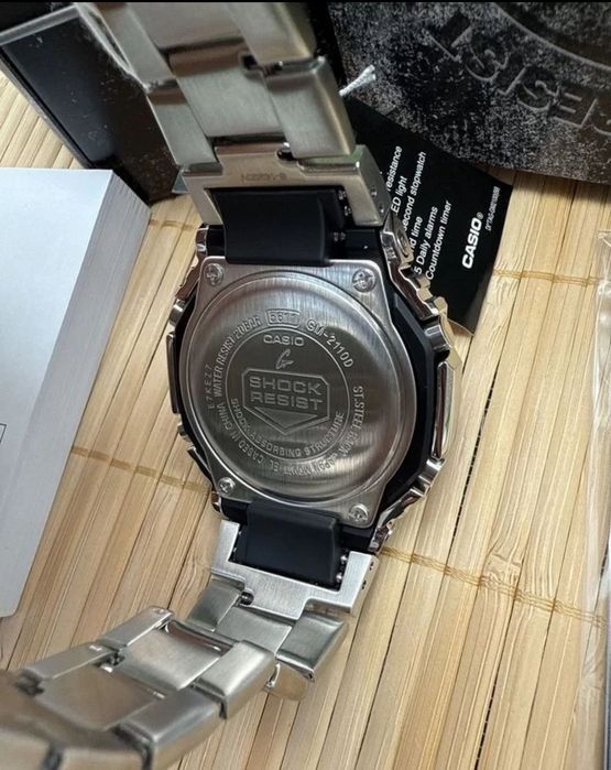 Часы наручные casio G-Shock GM-2110D-4A