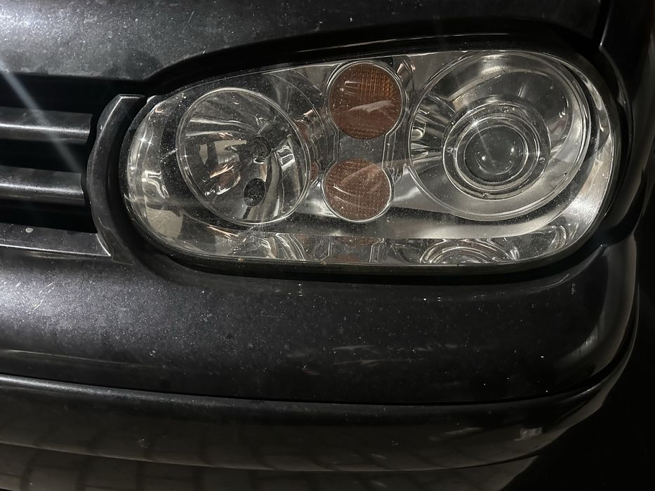 lampy xenon golf4 r32