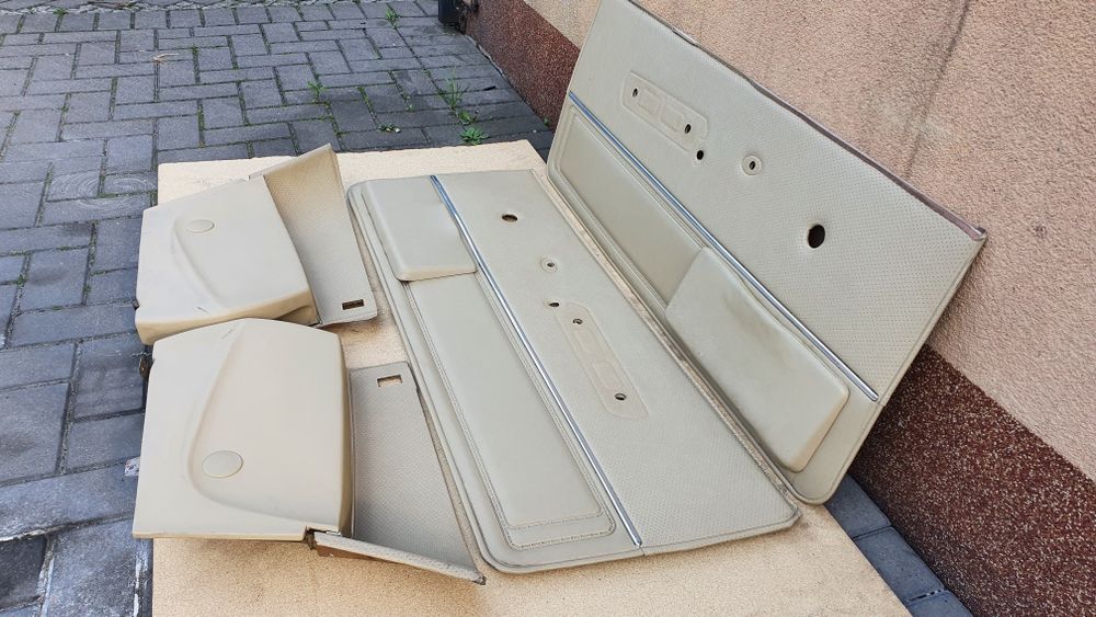 BMW e24 635 CS 630Cs 633 628 komplet tapicerek drzwi przód przednie