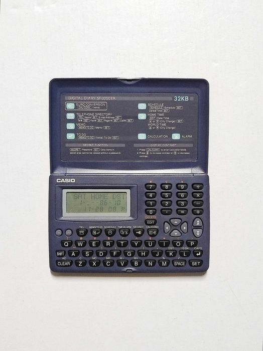 Antiga agenda digital / máquina de calcular Casio SF-3300ER