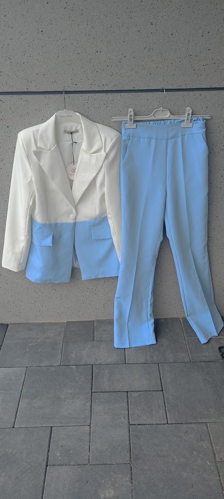Garnitur damski marynarka żakiet spodnie biały niebieski