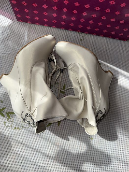 Сапожки, ботінки, взуття осінь