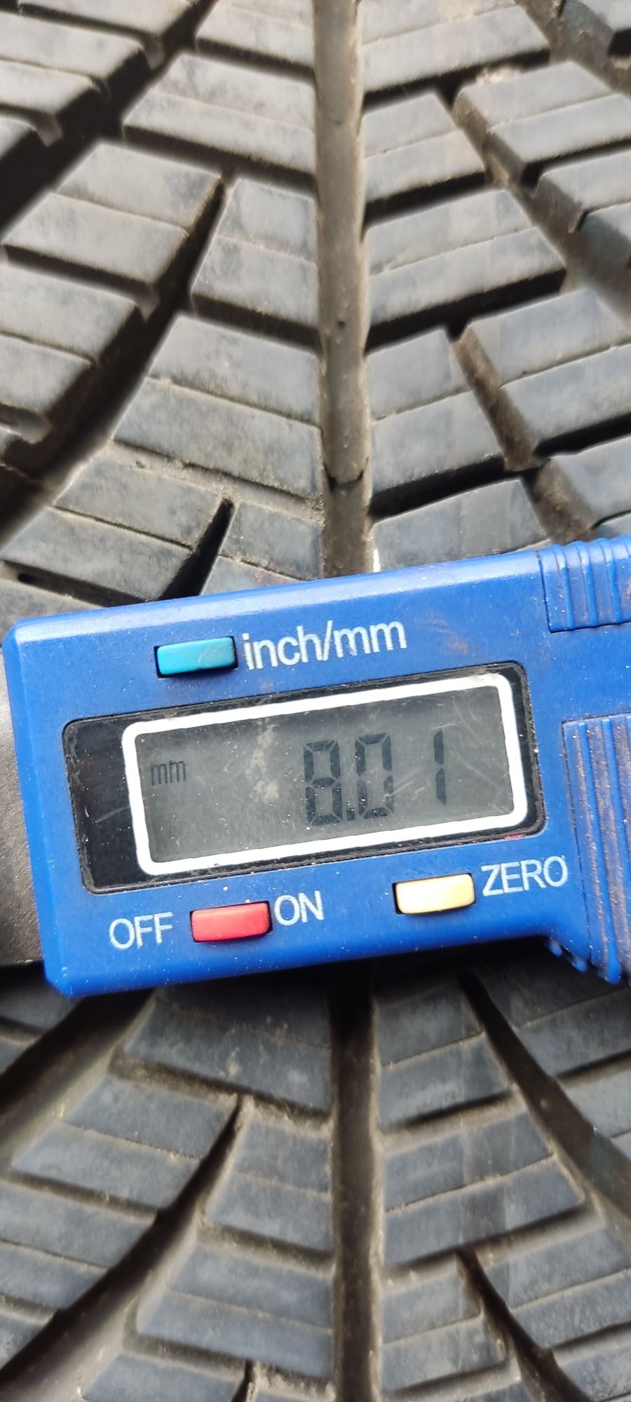 Pojedyncza 225 50r17 98V gen-2 Goodyear Vector 4sezon i