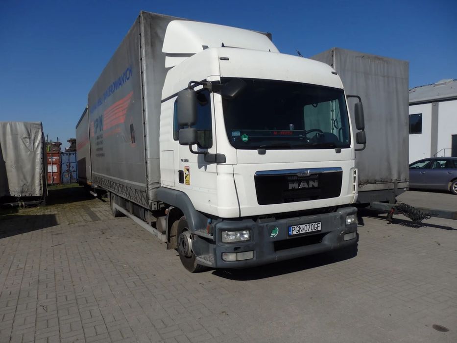 MAN TGL 8-250  Man TGL 8 250 Jumbo Gniezno ( DMC 8,8 T ŁAD 3 T) + przyczepa Konar