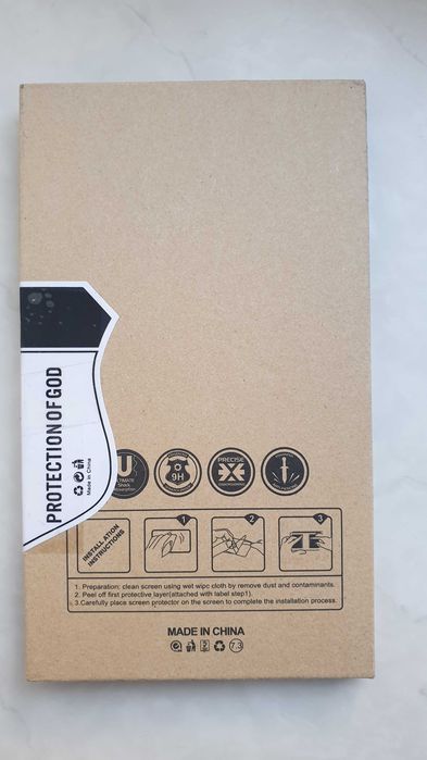 Продам 2 защитных стекла на samsung galaxy note 10+