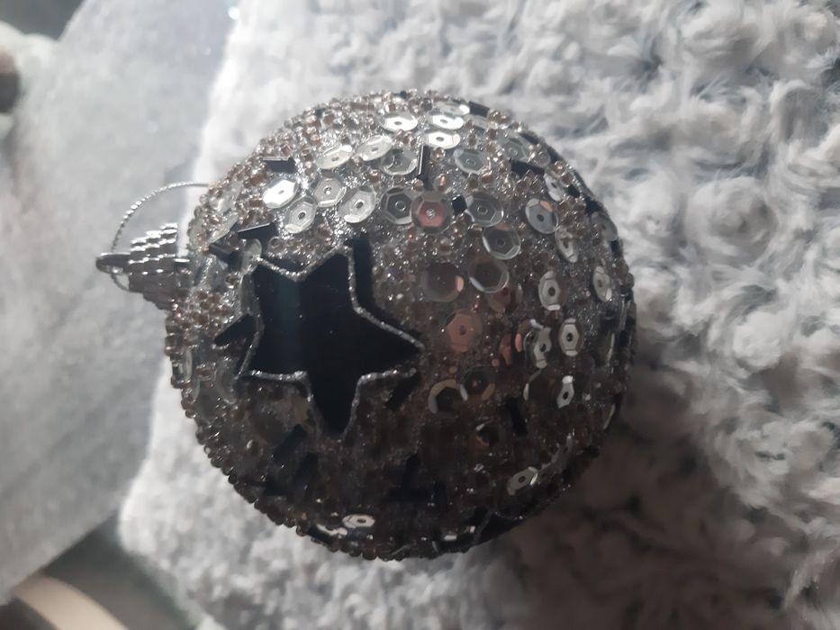 Bombka cekiny srebrna gwiazdki korale koraliki brokat 9 cm hand made