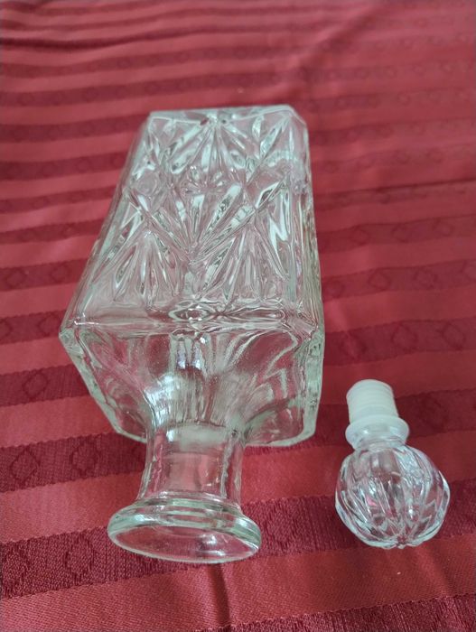 Kryształowa Karafka z PRL wys z korkiem 26 cm stan bdb. szybka wysyłka