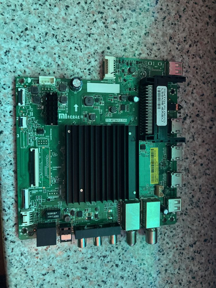Componetes da tv L50M6-6AEU 100-240V~ 50/60Hz