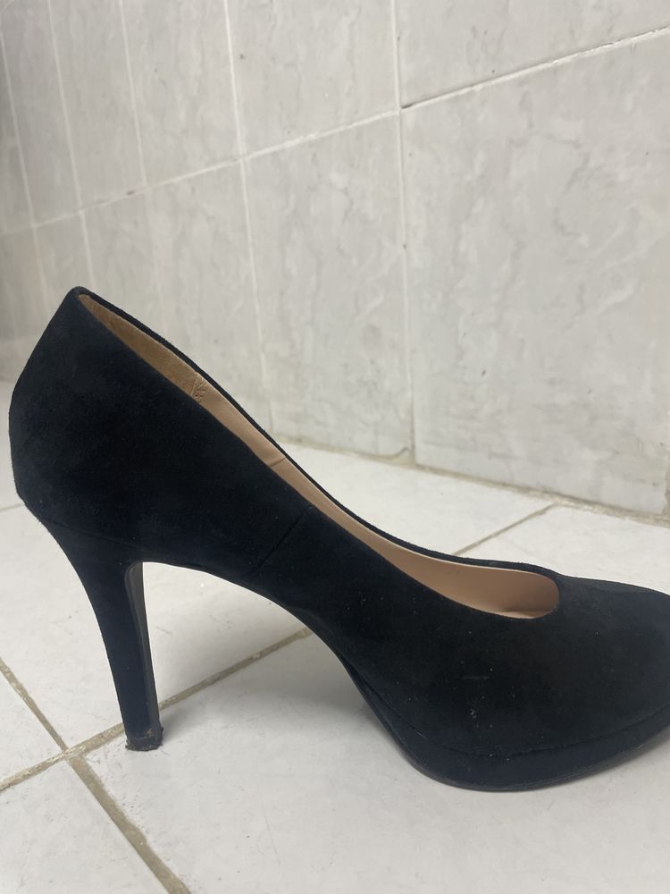 Sapatos senhora salto alto pretos