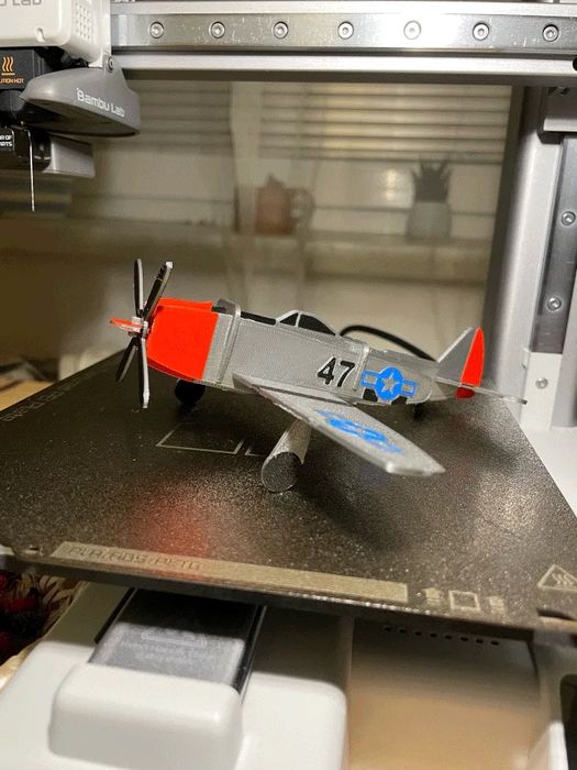 Avião P-47 Thunderbolt - Modelo para Montar