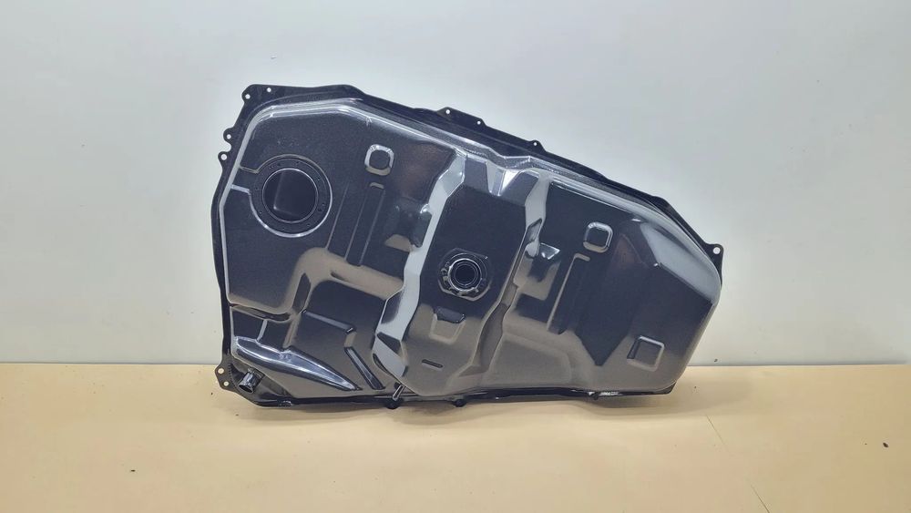 TOYOTA COROLLA VERSO ZER/ZZE  2006-2009 ZBIORNIK PALIWA BAK