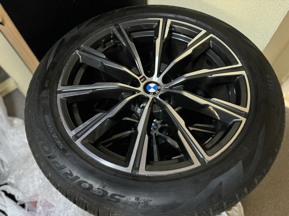 Диск Б/У оригинал X5 G05 X6 G06 X7 G07 R20 СТИЛЬ 740М РЕЗИНА PIRELLI
