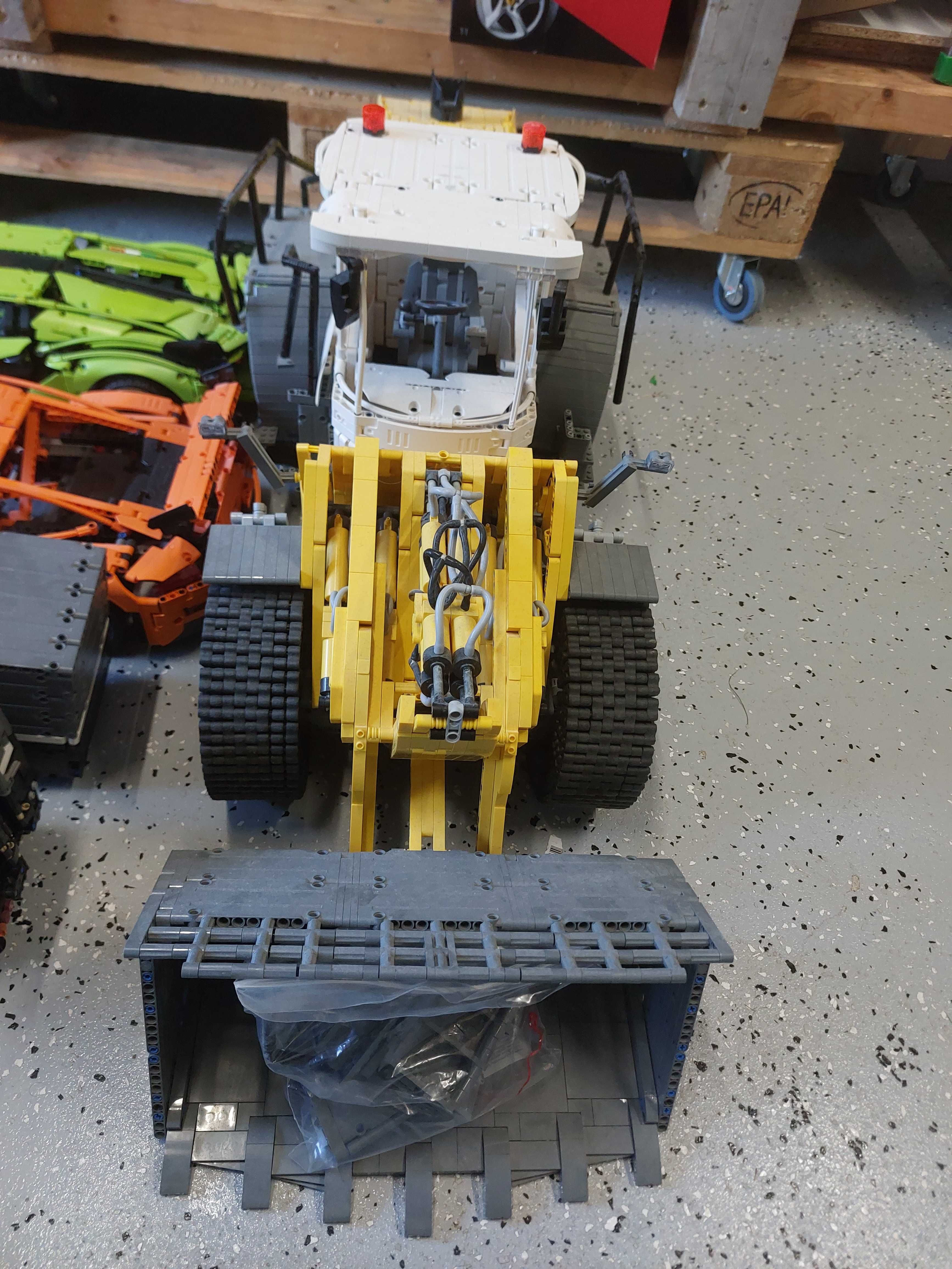 Lego technic 42056, 42083,42115 + modele MOC