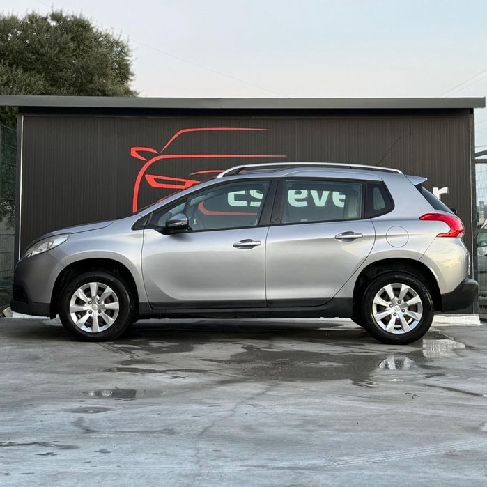 Peugeot 2008 1.2 VTi Access