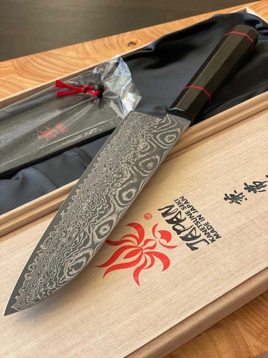 Nóż kuchenny KANETSUNE SEKI Namishibuki SG-2  Santoku 18cm+Saya KC-813