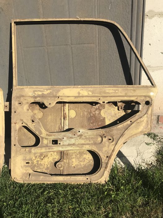 Двері до ВАЗ 2101 задні , ліва і права