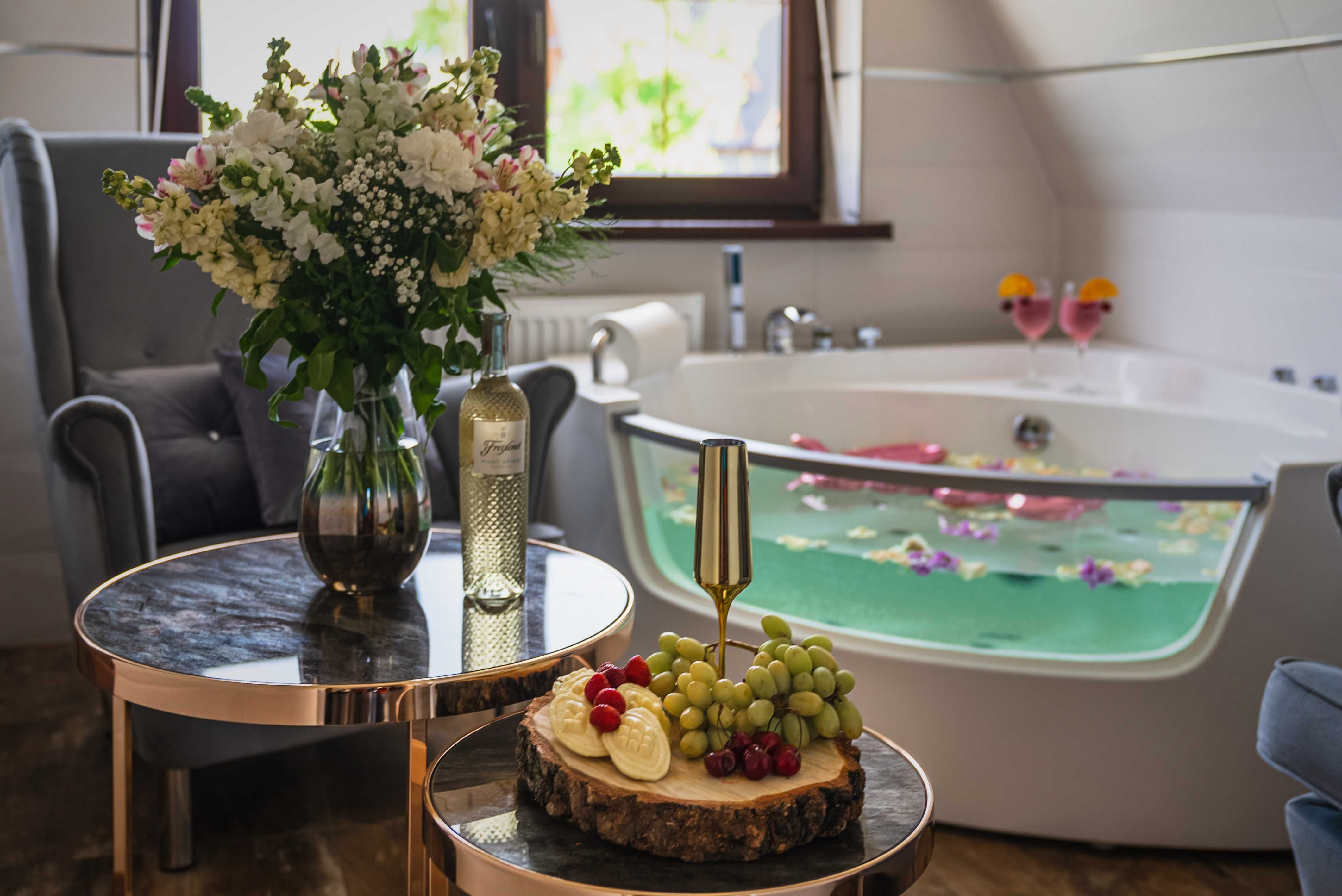 Wakacje w górach Pokoje z jacuzzi Noclegi Zakopane Noclegi z jacuzzi