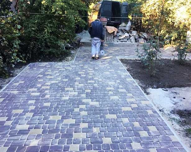 Недорого Тротуарная плитка от 240 грн укладка!