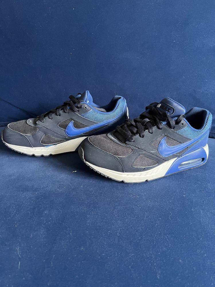 Buty Nike Air Max IVO rozm. 40